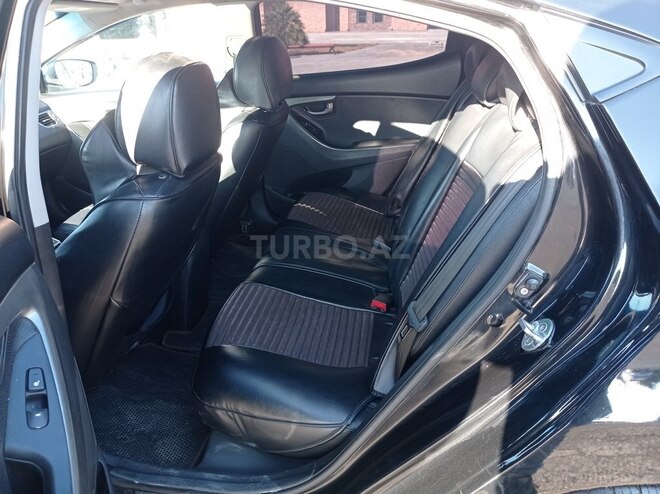 Hyundai Elantra 2012, 196,196 km - 1.8 л - Tovuz