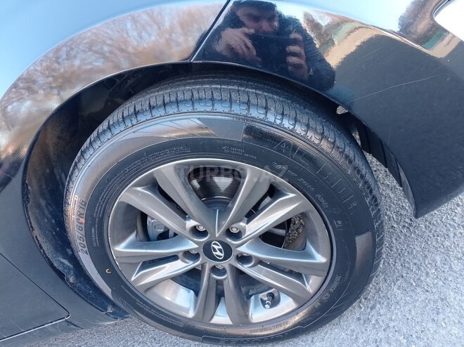 Hyundai Elantra 2012, 196,196 km - 1.8 л - Tovuz