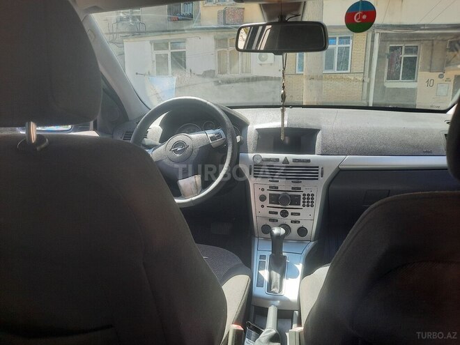 Opel Astra 2010, 335,000 km - 1.8 l - Sumqayıt