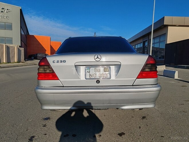 Mercedes C 230 1999, 439,288 km - 2.3 l - Bakı