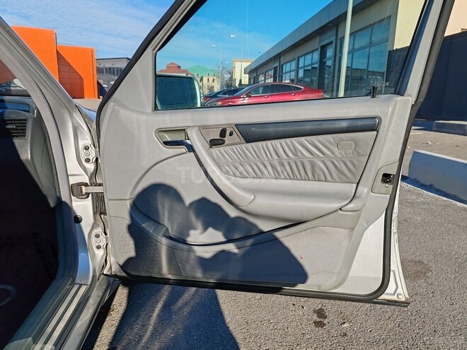Mercedes C 230 1999, 439,288 km - 2.3 l - Bakı