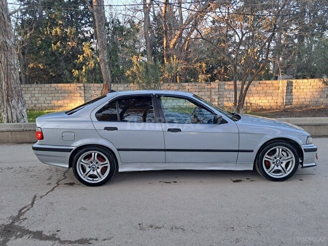 BMW 318 1996, 347,600 km - 1.8 l - Sumqayıt