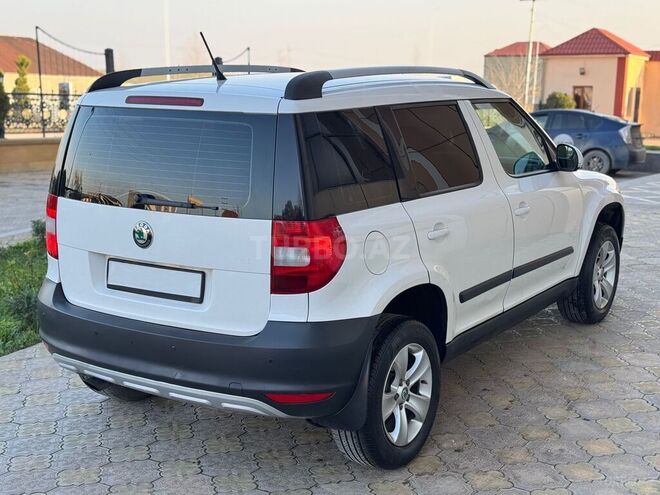 Skoda Yeti 2010, 232,200 km - 1.2 l - Bakı