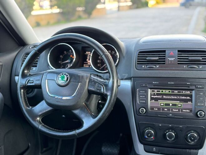 Skoda Yeti 2010, 232,200 km - 1.2 l - Bakı