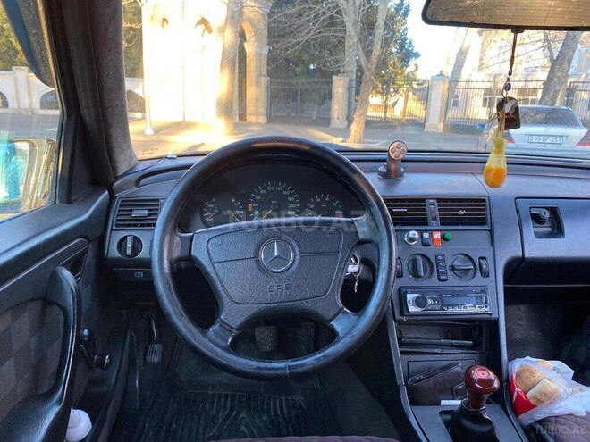 Mercedes C 180 1995, 270,000 km - 1.8 l - Mingəçevir