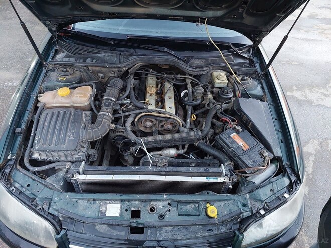 Opel Omega 1996, 380,000 km - 2.0 l - Sumqayıt