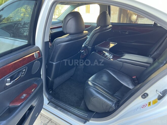 Lexus LS 460 2008, 237,500 km - 4.6 л - Bakı