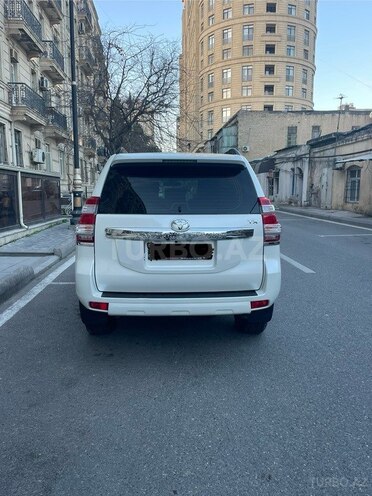 Toyota Land Cruiser Prado 2017, 132,000 km - 3.0 l - Bakı