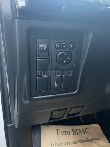 Toyota Land Cruiser Prado 2017, 132,000 km - 3.0 l - Bakı