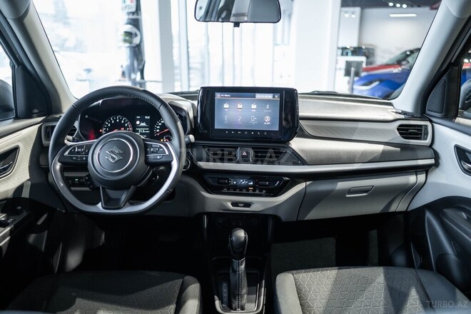 Suzuki Swift-6