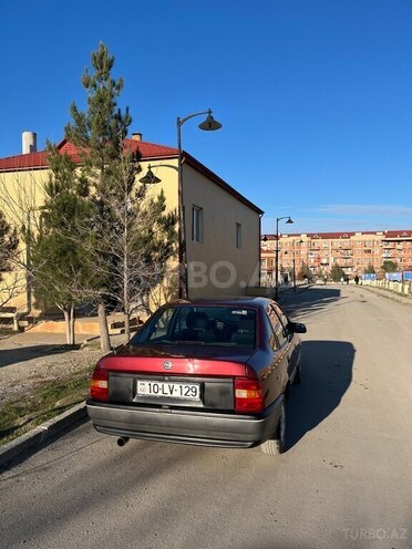 Opel Vectra 1992, 380,000 km - 1.7 l - Bakı