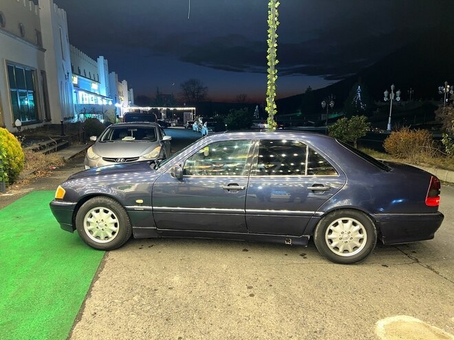 Mercedes C 200 1999, 472,000 km - 2.0 l - Qəbələ