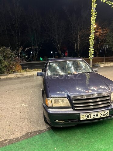 Mercedes C 200 1999, 472,000 km - 2.0 l - Qəbələ