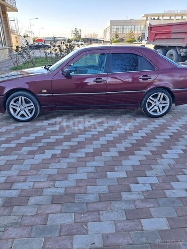 Mercedes C 200 1995, 285,000 km - 2.0 л - Sumqayıt