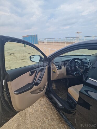 Hyundai Elantra 2015, 128,000 km - 2.0 л - Bakı