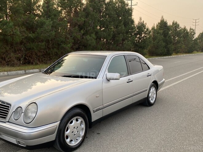 Mercedes E 240 1997, 248,000 km - 2.4 l - Ağdaş