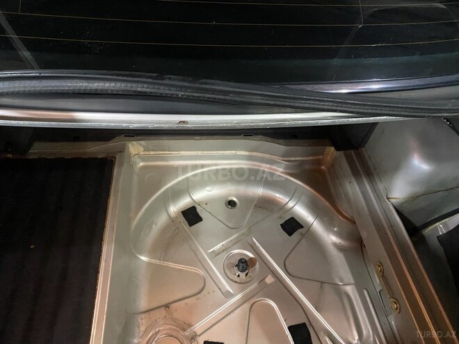 Mercedes E 240 1997, 248,000 km - 2.4 l - Ağdaş