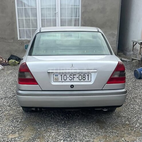 Mercedes C 200 1995, 398,257 km - 2.0 л - Beyləqan