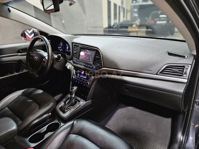 Hyundai Elantra 2015, 130,000 km - 1.6 l - Sumqayıt