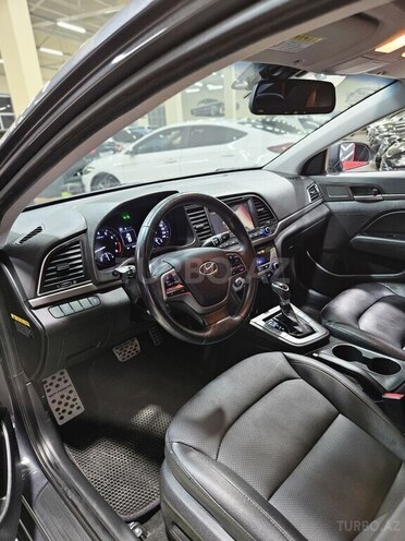 Hyundai Elantra 2015, 130,000 km - 1.6 l - Sumqayıt
