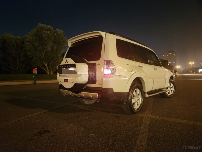 Mitsubishi Pajero 2008, 196,000 km - 3.0 l - Bakı