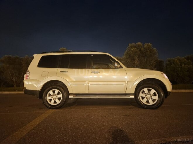 Mitsubishi Pajero 2008, 196,000 km - 3.0 l - Bakı