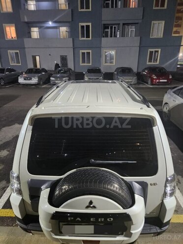 Mitsubishi Pajero 2008, 196,000 km - 3.0 l - Bakı