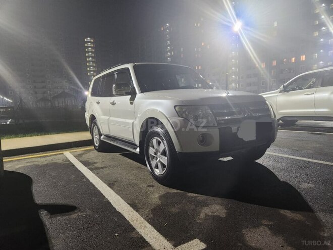 Mitsubishi Pajero 2008, 196,000 km - 3.0 l - Bakı