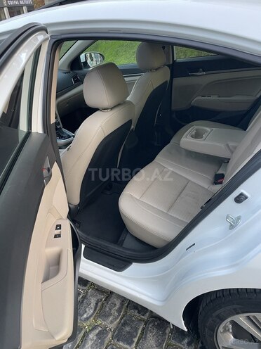Hyundai Elantra 2016, 189,903 km - 2.0 l - Bakı