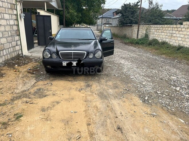 Mercedes E 220 d 2000, 590,000 km - 2.2 л - Qusar