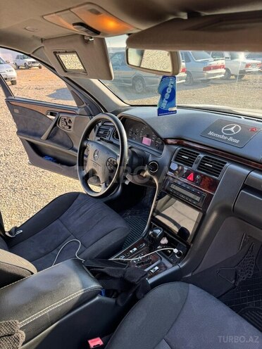 Mercedes E 240 2001, 342,000 km - 2.4 л - Bərdə