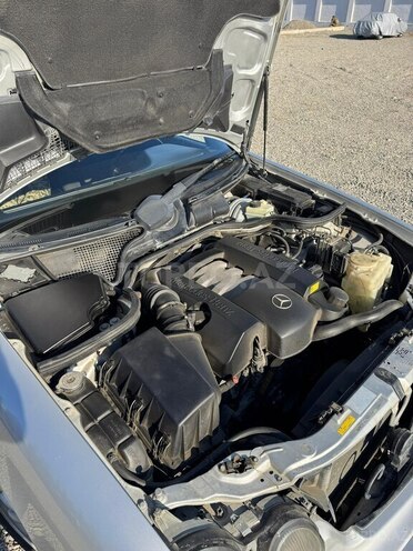 Mercedes E 240 2001, 342,000 km - 2.4 л - Bərdə