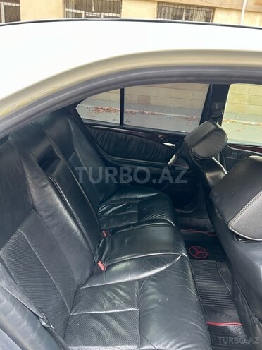 Mercedes E 300 d 1995, 450,000 km - 3.0 l - Yevlax