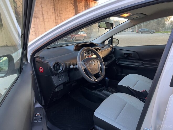 Toyota Aqua 2017, 58,000 km - 1.5 l - Bakı