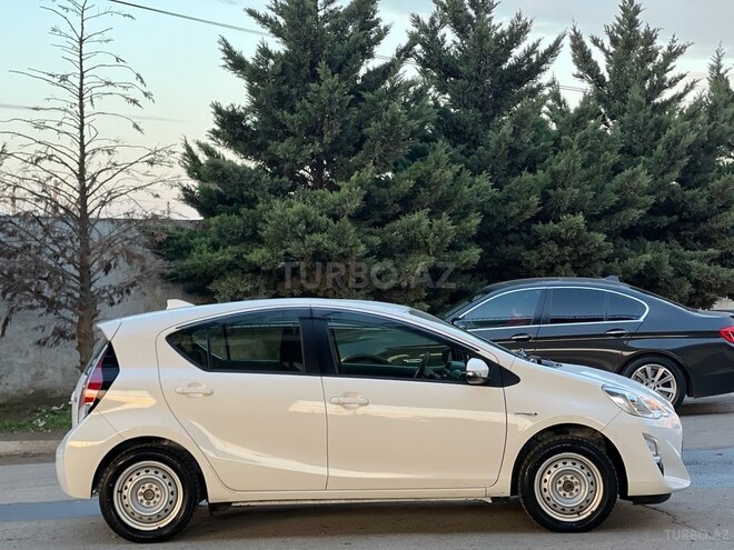 Toyota Aqua 2017, 58,000 km - 1.5 l - Bakı