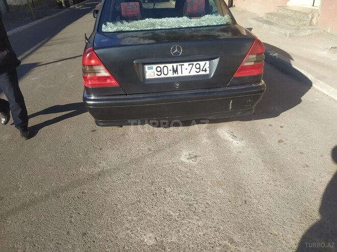 Mercedes C 180 1995, 900,000 km - 1.8 л - Gəncə