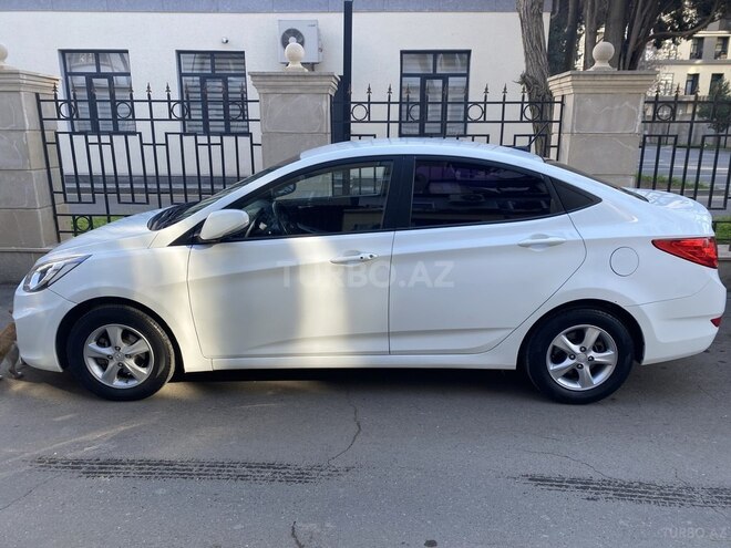 Hyundai Accent 2011, 214,000 km - 1.4 l - Bakı