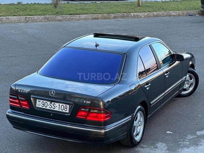Mercedes E 220 d 2001, 300,000 km - 2.2 l - Bakı