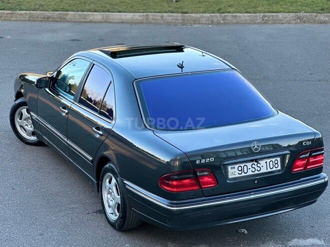 Mercedes E 220 d 2001, 300,000 km - 2.2 l - Bakı