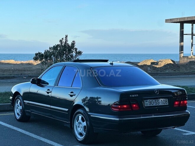 Mercedes E 220 d 2001, 300,000 km - 2.2 l - Bakı