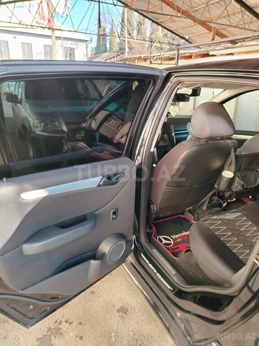 Mercedes B 170 2007, 211,094 km - 1.7 l - Zaqatala