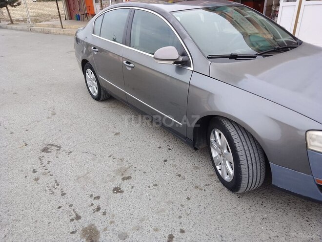 Volkswagen Passat 2005, 200,000 km - 2.0 l - Gəncə