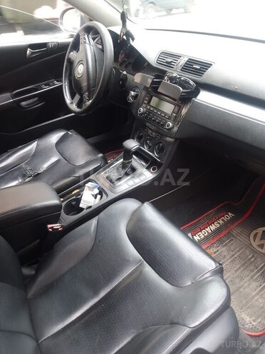 Volkswagen Passat 2005, 200,000 km - 2.0 l - Gəncə