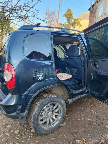 Chevrolet Niva 2011, 175,400 km - 1.7 l - Gədəbəy