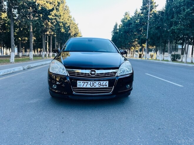 Opel Astra 2009, 235,000 km - 1.4 l - Bakı