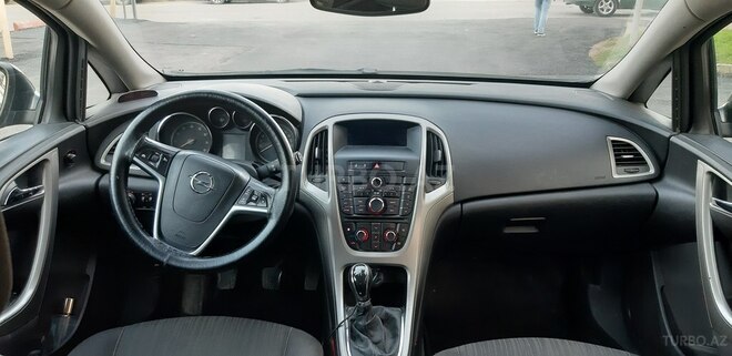 Opel Astra 2010, 269,173 km - 1.4 l - Sumqayıt