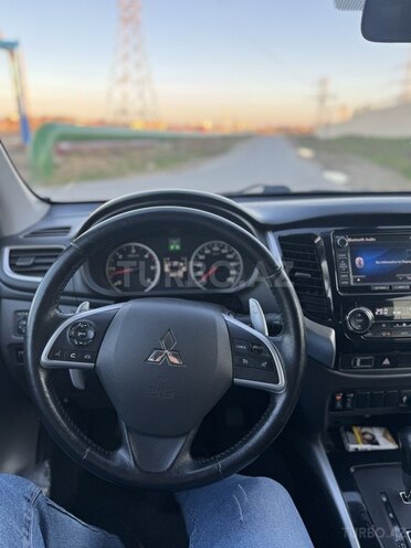 Mitsubishi L200 2016, 168,759 km - 2.5 l - Bakı