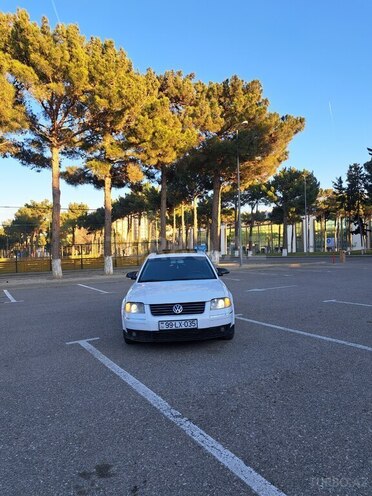 Volkswagen Passat 2004, 236,540 km - 1.8 l - Sumqayıt