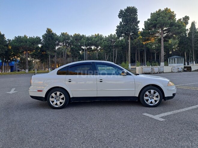 Volkswagen Passat 2004, 236,540 km - 1.8 l - Sumqayıt