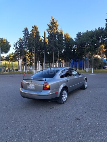 Volkswagen Passat 2003, 231,519 km - 1.8 l - Sumqayıt